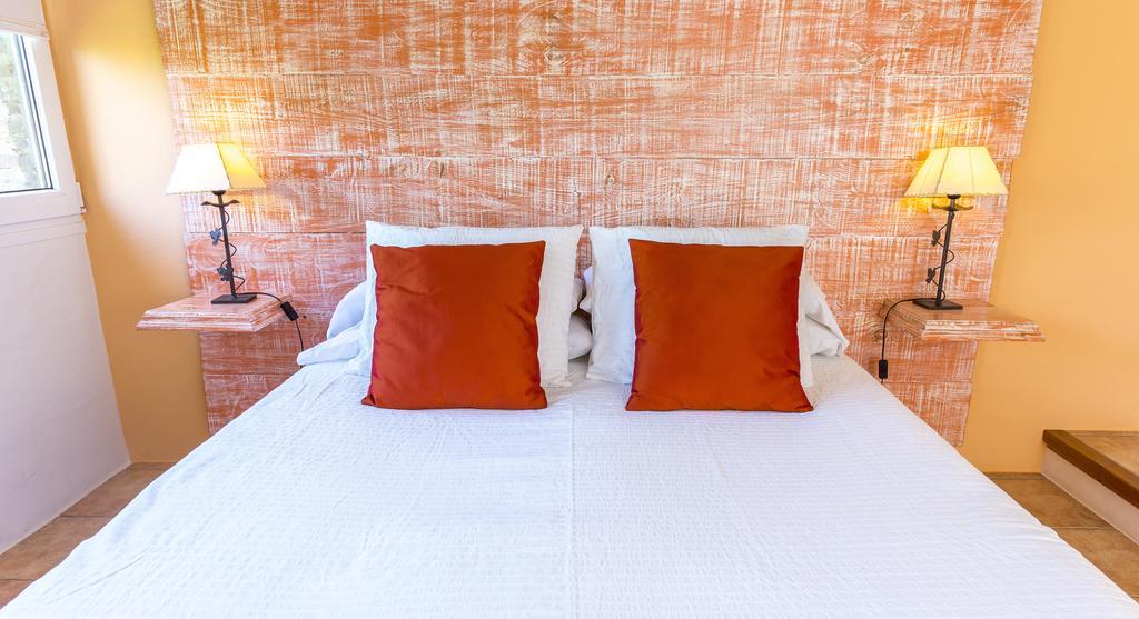 El Cau Del Papibou - Adults Only Hotel Peratallada Bilik gambar