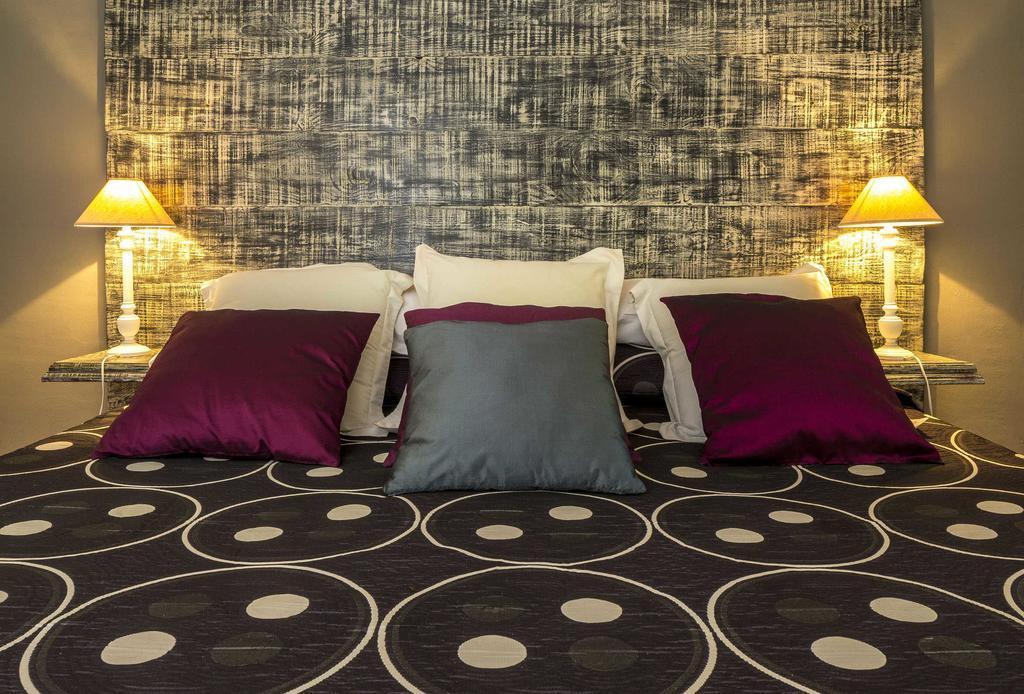 El Cau Del Papibou - Adults Only Hotel Peratallada Bilik gambar