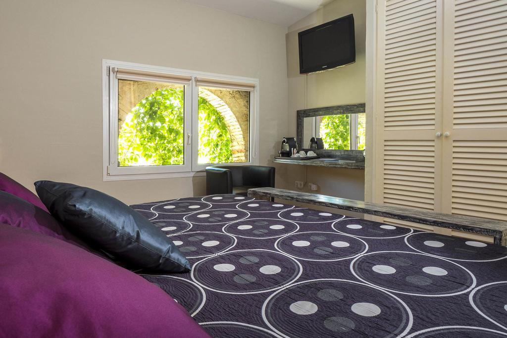El Cau Del Papibou - Adults Only Hotel Peratallada Bilik gambar